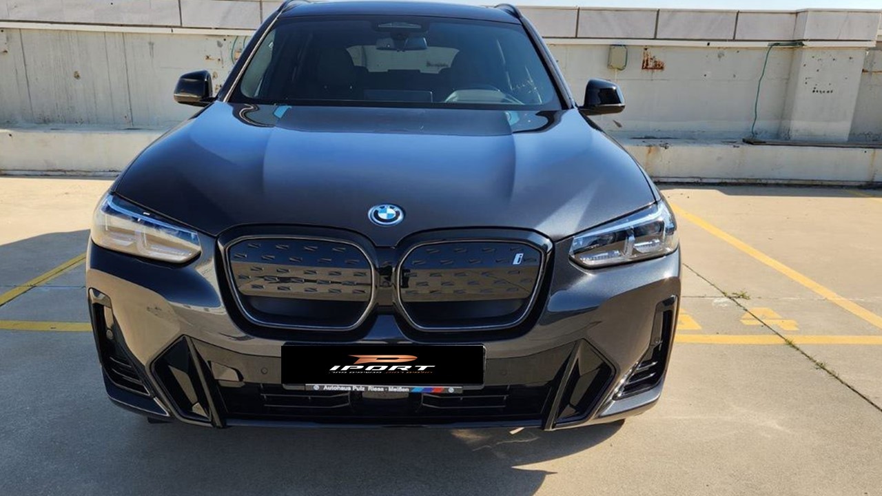 Read more about the article BMW iX3 3221